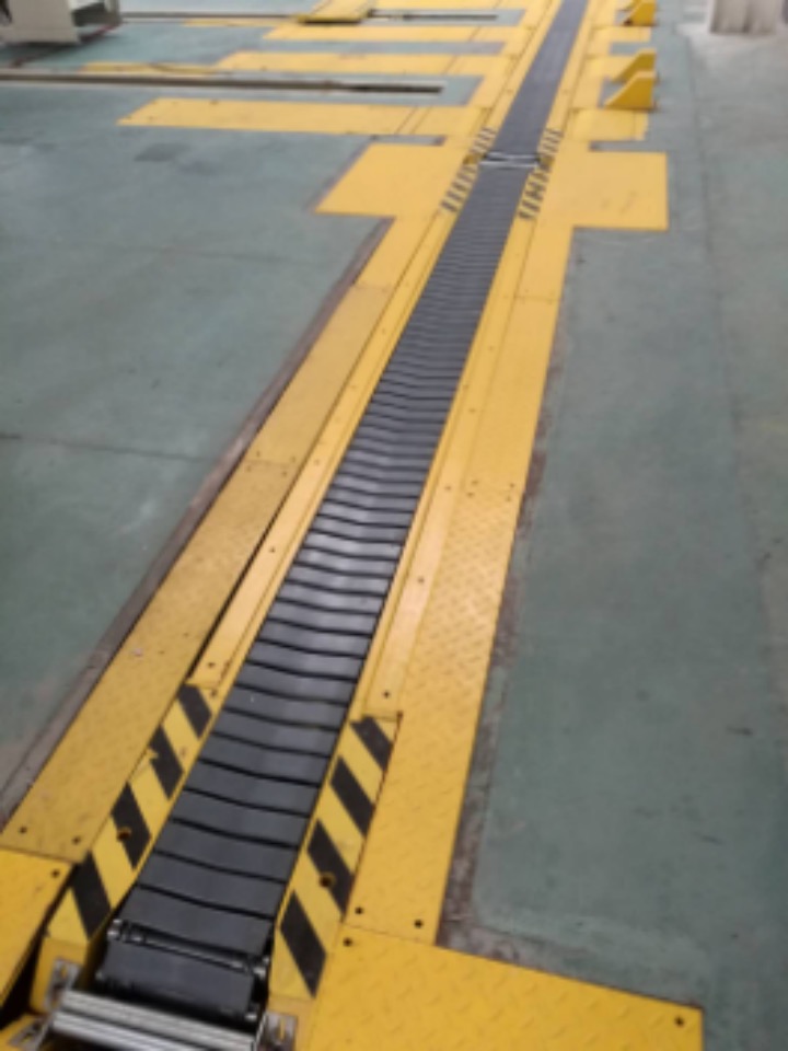 Board chain conveyor-1