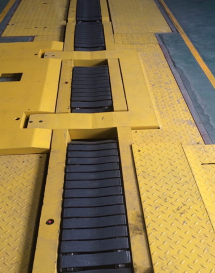 Board chain conveyor-2